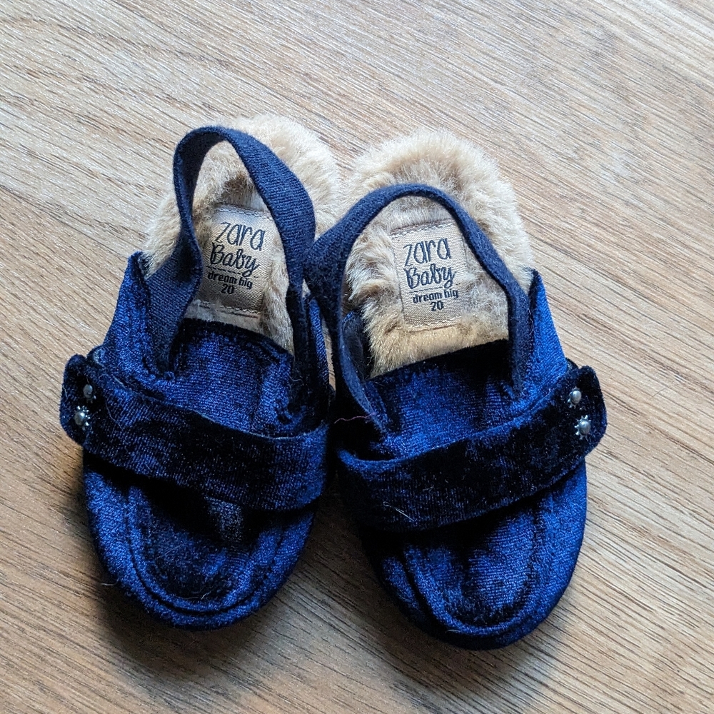 Zara Baby velvet mules